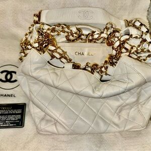 Vintage Chanel Ivory Quilted Bag with Gold Chain